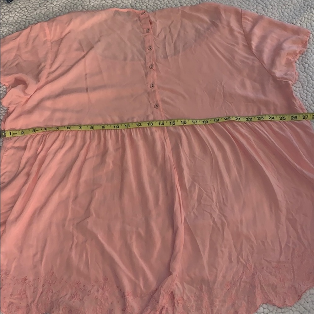 Torrid Blush Challis Split Back Top - image 4